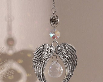 Decoración colgante de aleación de zinc de cristal en forma de ala de ángel, carillón de viento de prisma para el jardín de su casa