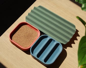 Juego de bandejas organizadoras magnéticas para escritorio: organizadores modulares de PLA con base de corcho.