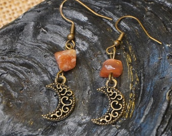 Moon earrings in boho style, antique bronze, orange gemstone // Mystical earrings, mystical jewelry, hippie earrings, boho earrings