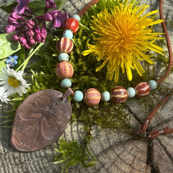 Hippie Kette Blatt Kupfer - Wildrose // Blatt Kette, Boho Kette, Fairycore Kette, braune Kette braun, Cottagecore, Wiccastyle, Naturschmuck