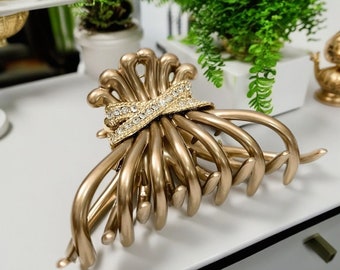 Shell texture large size hair clip, exquisite and elegant temperament, large hair clip, hair clip for women's hair