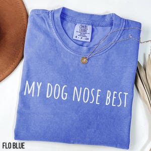 マイ・ドッグ・ノーズ・ベスト・シャツ、おもしろい香りのワークTシャツ、犬追跡シャツ、ノーズワーク・ドッグギフト、コンフォートカラーズ・ドッグハンドラーシャツ、ドッグトレーナーギフト
