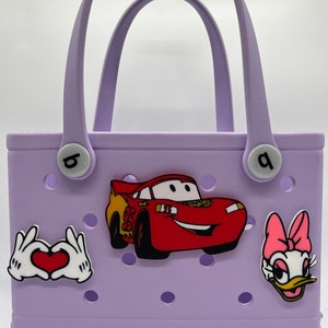 Disney inspiriert 3D gedruckt Bogg Taschenknöpfe, Bogg Taschenanhänger, einfache moderne Accessoires, Pool Taschenanhänger, Strand Taschenanhänger.