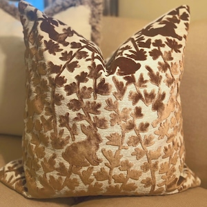 Almohada de terciopelo con diseño de conejo, almohada de terciopelo con diseño de conejo, almohada decorativa estilo cabaña, almohada de terciopelo con corte, almohada con temática de bosque, almohada decorativa de terciopelo desgastado.