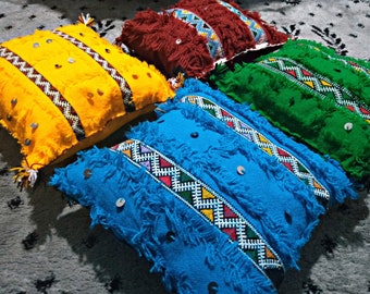 Set mit 3 authentischen marokkanischen traditionellen Amazigh-Kissen, handgewebt von Amazigh Artisans. Marokkanisches Kissen, dekoratives Kissen