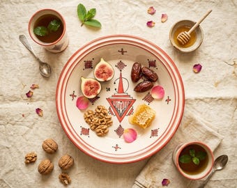 Juego de cerámica marroquí hecho a mano / Plato, jarra y tazas decorativas / Pintado a mano / Decoración de pared o vajilla / Regalo artesanal para la cocina