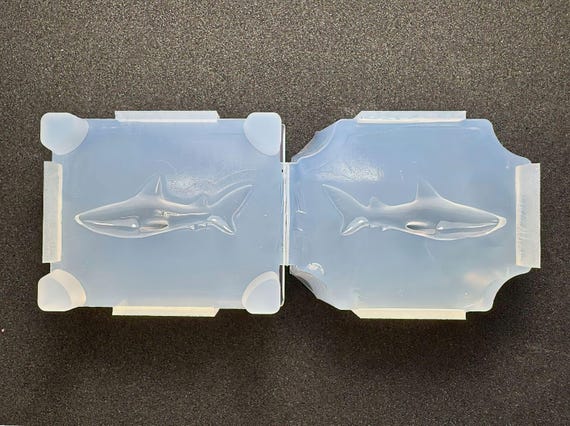 35mm サメモールド レジン用モールド／3D Shark Silicone Mold／UV