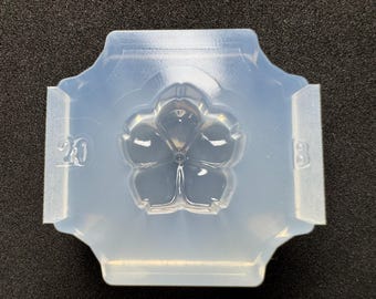 20mm Japanese Wagashi (Sakura B) Resin Mold / 20mm Japanese Wagashi Sakura Silicone Mold / For UV Resin Only / Industrial Mold Derived / HandmadeLaboJapan