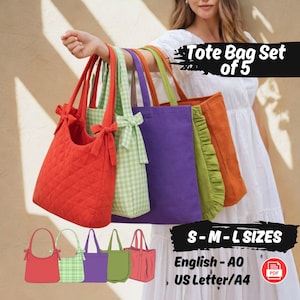 Può includere: Un set di cinque borse tote di vari colori, tra cui rosso, verde a quadretti, viola, verde e arancione. Alcune borse hanno fiocchi e volant. Il testo "Tote Bag Set of 5" e "S-M-L SIZES" è visibile.