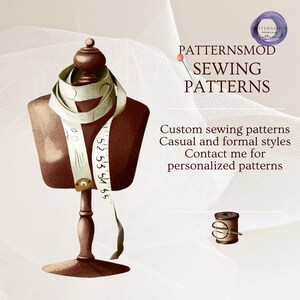 Peut inclure: Un mannequin en bois brun avec un ruban &agrave; mesurer blanc enroul&eacute; autour. Le mannequin est sur un fond blanc avec le texte "PATTERNSMOD SEWING PATTERNS" et "Mod&egrave;les de couture sur mesure Styles d&eacute;contract&eacute;s et formels Contactez-moi pour des mod&egrave;les personnalis&eacute;s".