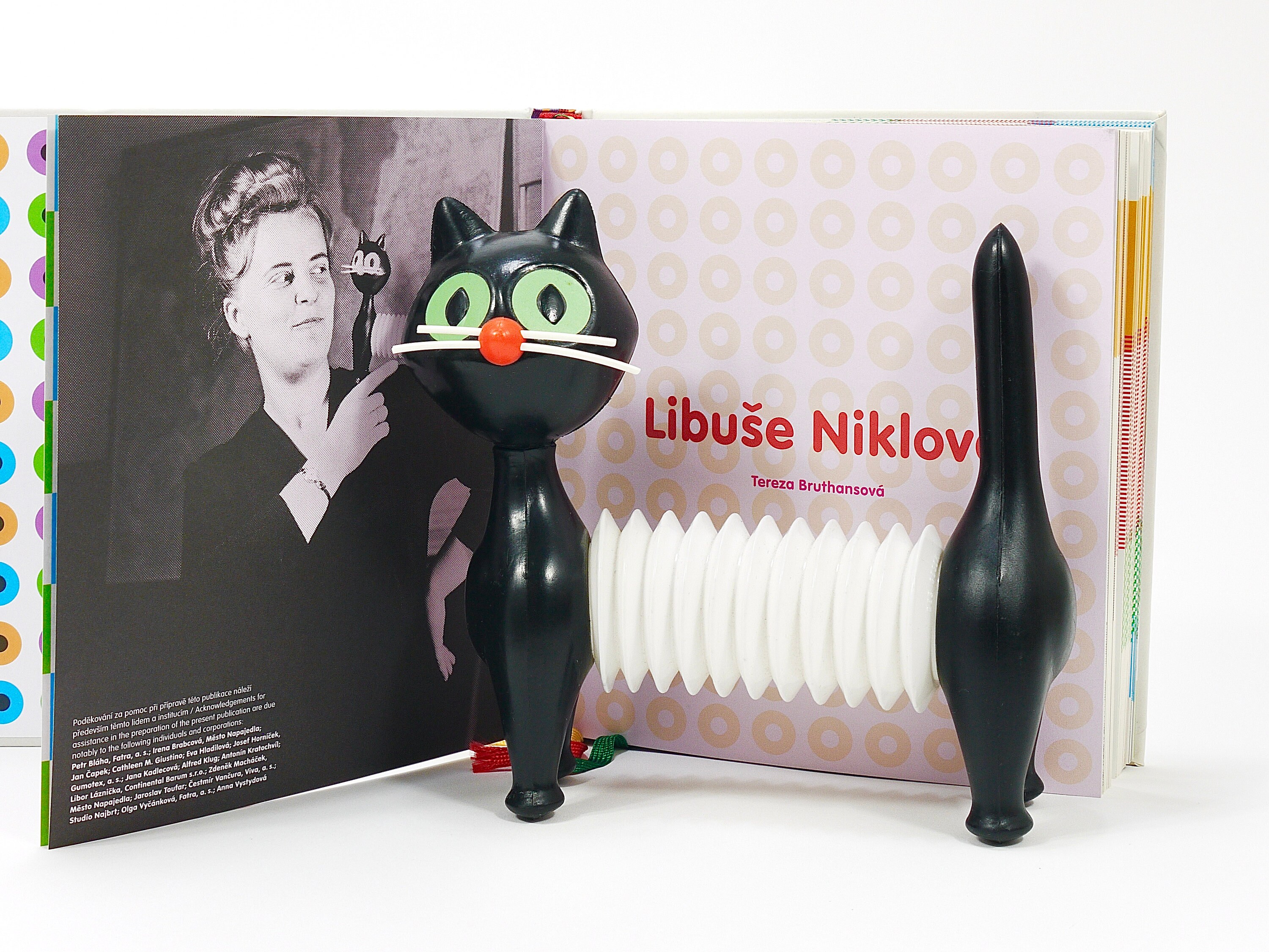 Libuse Niklova Accordion Squeaky Toy Cat „tomcat“ by Fatra