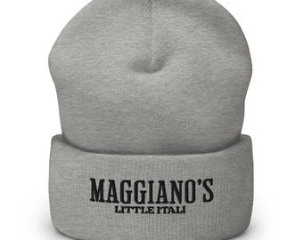 Cuffed Beanie empresa Maggianos con logo bordado en color negro
