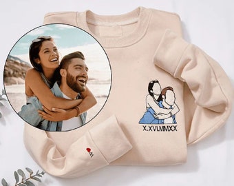 Embroidered Sweatshirt Custom - Faceless Family Portrait Hoodie, Unique Photo Artwork Sweatshirt for Couples Gift for Anniversaries