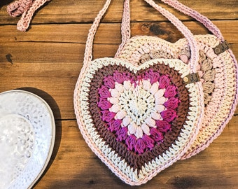 Granny Love Purse Crochet Pattern