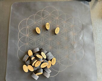 Leather Divination Mat with &quot;Flower of Life&quot; Engraving