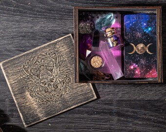 Caja de tarot con forma de calavera personalizada, de madera de roble antiguo, para guardar cartas y cristales.