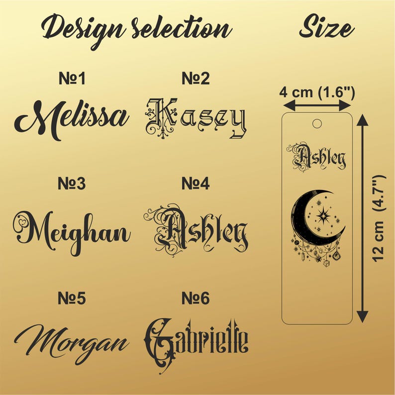 Pu&ograve; includere: Selezione di modelli di segnalibri personalizzati con nomi in caratteri eleganti. Il segnalibro &egrave; lungo 12 cm e largo 4 cm, con un design a mezzaluna e stella. I testi "Design selection" e "Size" sono visibili.