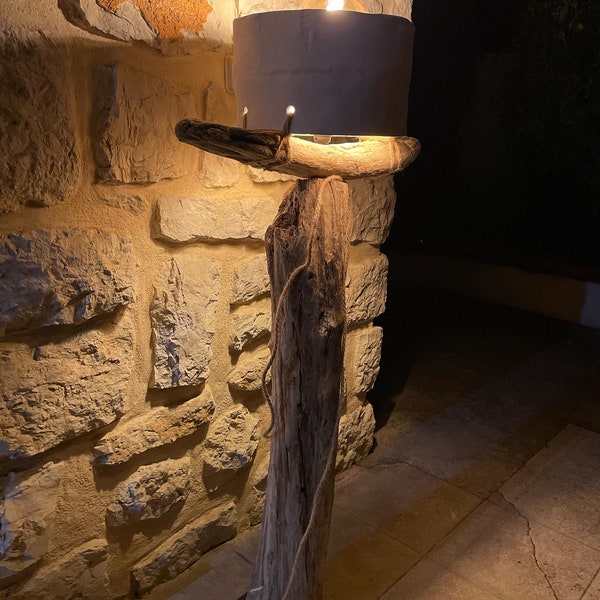 Lampe en bois flotté