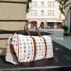 Floral Waterproof Travel Bag, Stylish Luggage, Overnight Duffle, Weekend Getaway Tote, Vacation Organizer Bag, Mother&#39;s Day Gift
