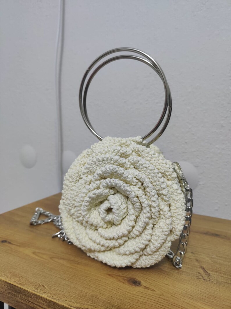 Rose flower purse,Ruffled chic bag,Crochet rose shaped Bag, Ruffled Chic Bag, Flower Rose Bag, Evening Bag bag,Crochet Peony Flower Bag zdjęcie 3