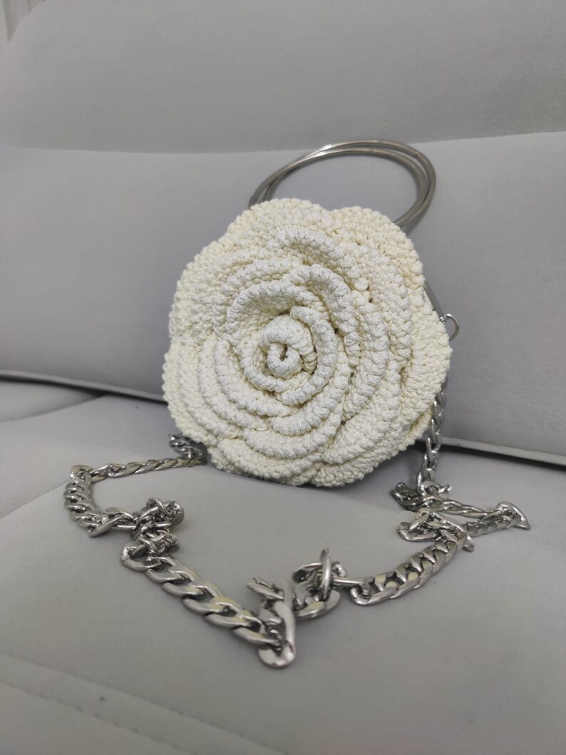 Rose flower purse,Ruffled chic bag,Crochet rose shaped Bag, Ruffled Chic Bag, Flower Rose Bag, Evening Bag bag,Crochet Peony Flower Bag zdjęcie 4