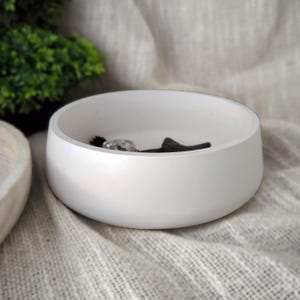 White Key Bowl Handmade Bowl Minimalist Room Decor Jewelry Dish Hostess Gift Coffee Table Decor Catch All Tray