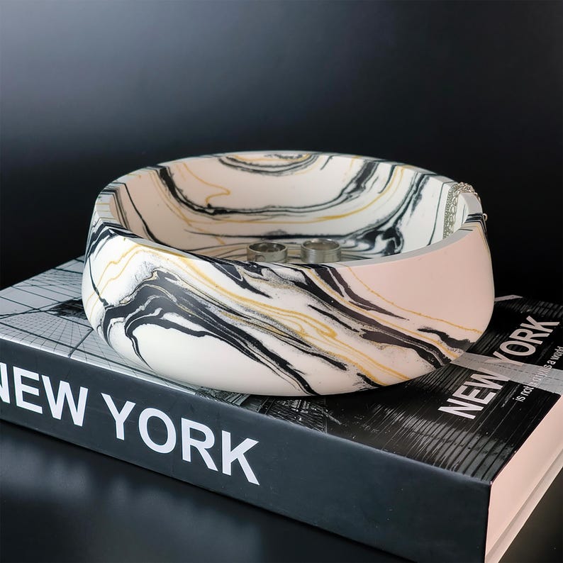 Handgjord skål i svart och vit marmor: Soffbordsbricka, nyckelhållare 3 BlackYellow Marble