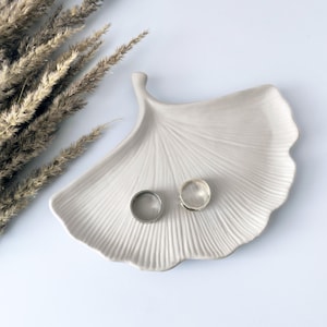 Gingko Leaf Catchall Tray Jewelry Dish Handcrafted Vanity Decorative Tray Gift For Mom Autumn Decor Entryway Key Organizer