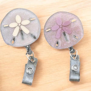 Glitter Sand Dollar Badge Reel: Retractable Beach ID Holder
