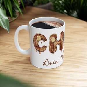 Personalisierte Ahornsirup-Liebhaber-Kaffeetasse Livin 'the Sweet Life Pfannkuchen Design Benutzerdefinierte Keramiktasse für Sugar Shack, Siruphersteller, Ahorngeschenk