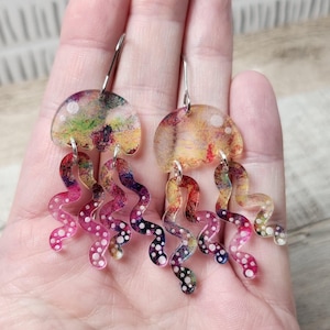Fun Jellyfish Acrylic Dangle Earrings: Quirky Summer Jewelry