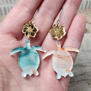 Handmade Sea Turtle Acrylic Earrings | Fun Summer Beach Earrings | Unique Statement Earrings Summer Jewelry | Mother&#39;s Day Gift for Her