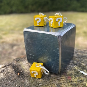 Super Mario - Question Block & Pendant