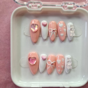Pretty in Pink Press on nails image 2