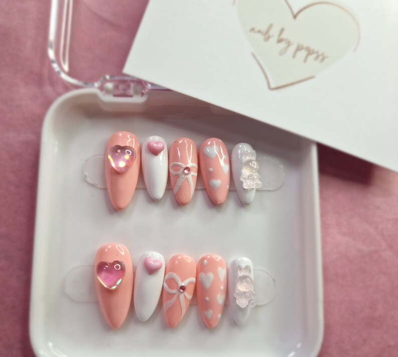 Pretty in Pink Press on nails image 1