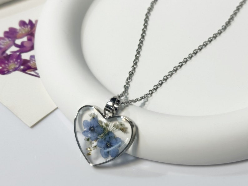 Forget Me Not Necklace, Real Pressed Flower NecklaceWildflower Necklace, Resin Jewelry, Handmade, Unique Gift for Her, Bridesmaid Jewelry Herat