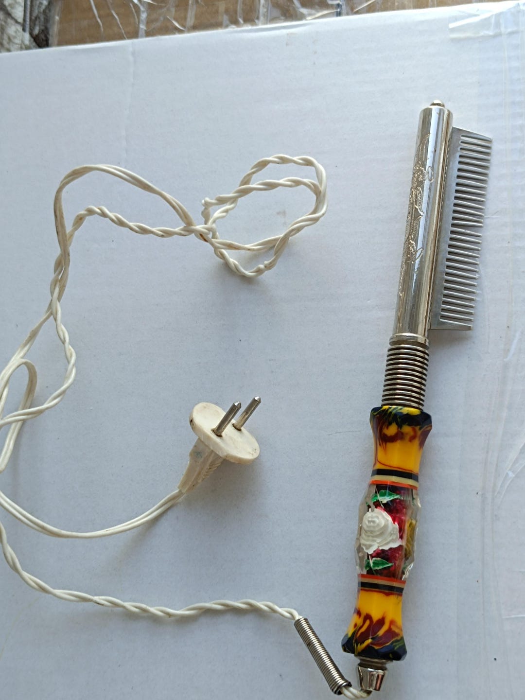 Electric Comb With Beautiful Handle.vintage.rare.flowers.roses.1980s ...