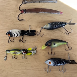 lot of 6 vintage lures