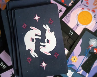 【美品・正規品】The Hidden Message Tarot Deck Sabotage Tarot: Feminine Mystique Deck by Sonya Sabotage & Modern