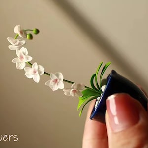 Miniature Plants Handmade Phalaenopsis Miniature Flowers 1:12 Clay Flowers Plant decorations Art jewelry Miniature dollhouse