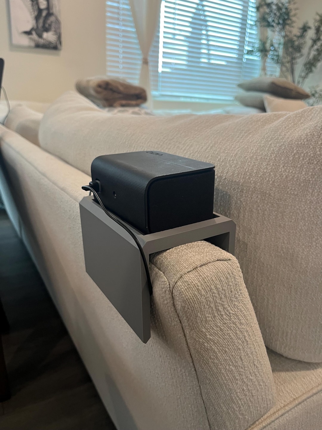 3d-printed Couch Shelf for Vizio V51x-j6 Speaker: No Mounting