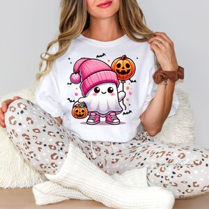 Trick or Treat Ghost Sweatshirt,Halloween Ghost Sweatshirt,Halloween Women&#39;s Sweatshirt, Cute Ghost Sweater,Spooky Season,Ghost Pumpkin,Fall