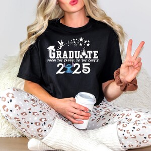 Personalized Stitch Graduation 2025 Shirt, Disney Graduation Trip Tee, Senior Stitch Tee,Stitch Angel School Gift Shirt, Class of 2025 Shirt afbeelding 5