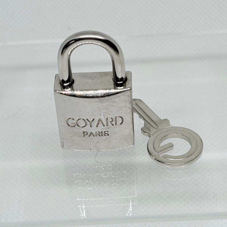 Authentic Goyard Paris Silver Padlock Lock Key Set Silver Hardware Rare afbeelding 7