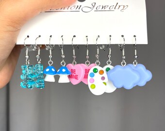 Pendientes artísticos de estética azul claro