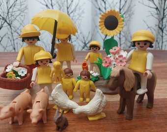 Vintage Gelbe Playmobil Figuren | Familie und Kinder | Bauernhof Tiere, Blumen und Zubehör - 1980's