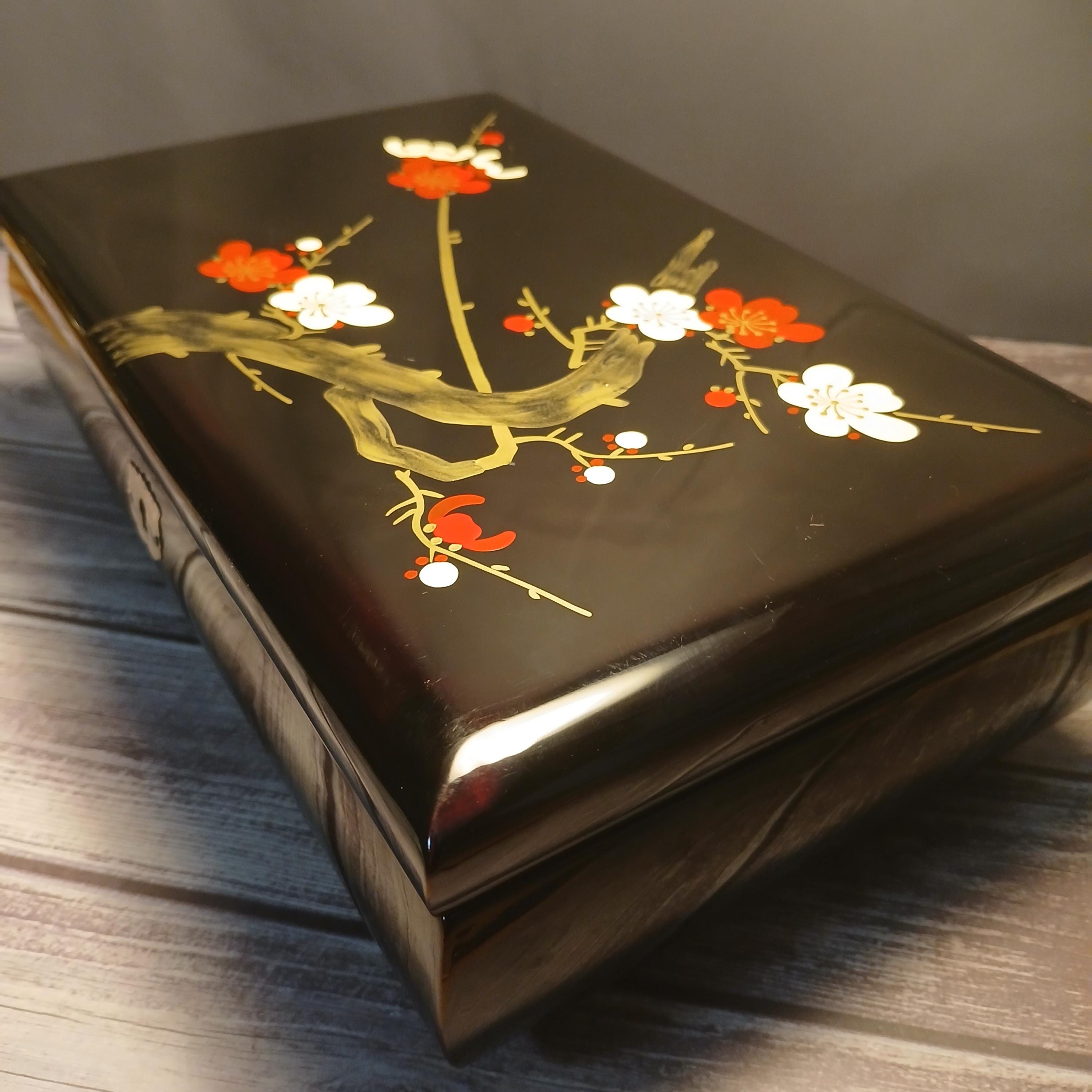Vintage Japanese Black Lacquer Hand Painted Floral Music/Jewelry Box - Sone Ware Orgel, Japan - Works-FREE Shipping in the USA