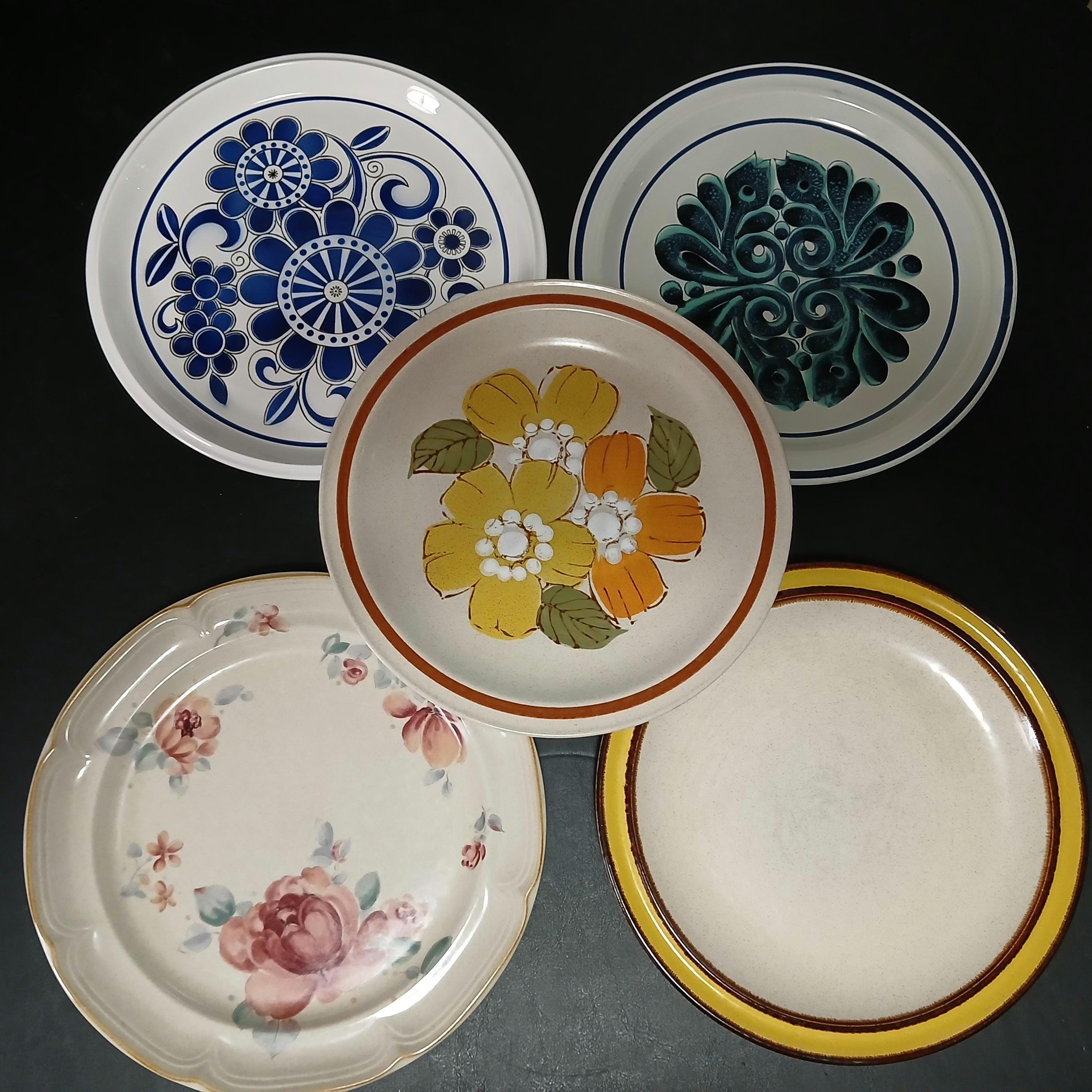 Mix and Match Vintage Stoneware Serving Plates | Chop Plates|70s Floral Stoneware| Boho Platters| Rustic Farmhouse Cottage Core Dinnerware