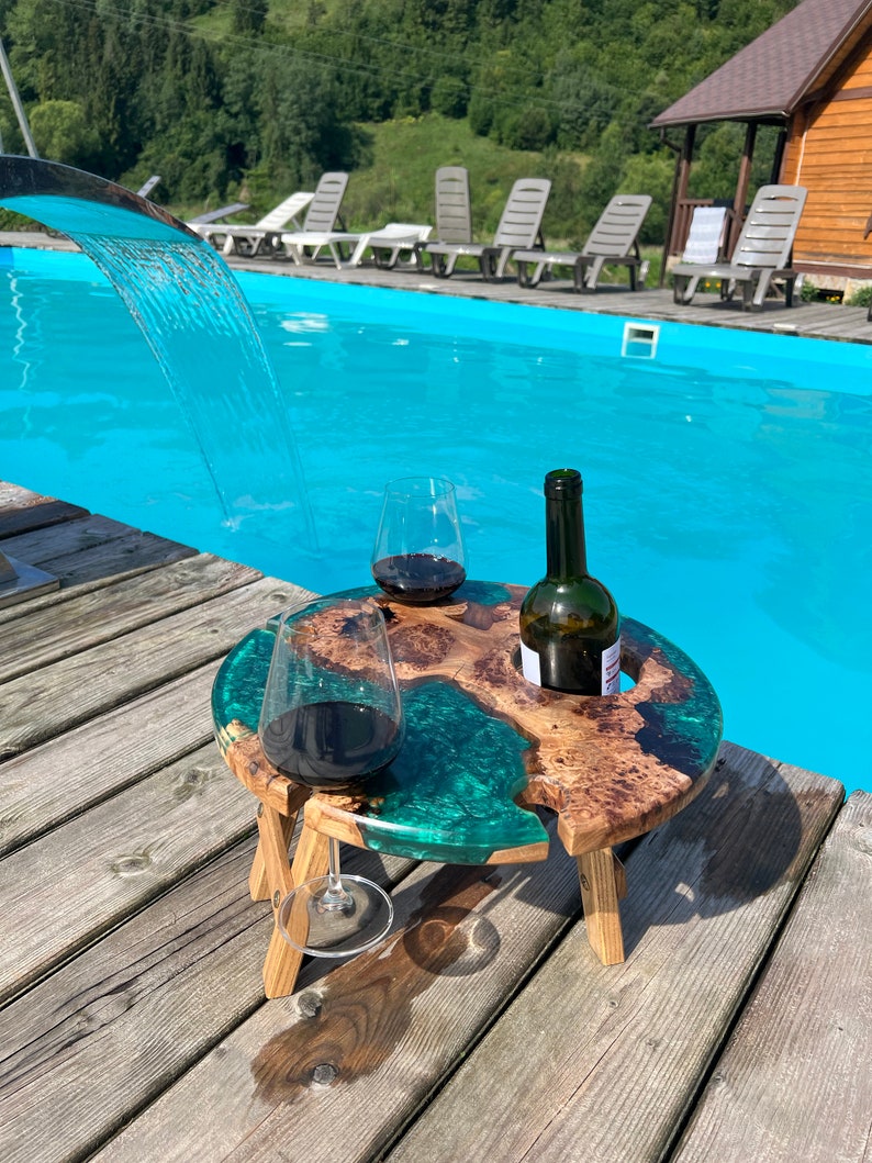 Outdoor Wine Table with Glass Holder Custom Epoxy Resin Coffee & Picnic Tables Handmade Wooden Wine Rack Mother Day Gift zdjęcie 8