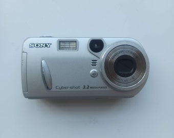 Sony cyber-shot dsc p72 digicam digital camera y2k great condition